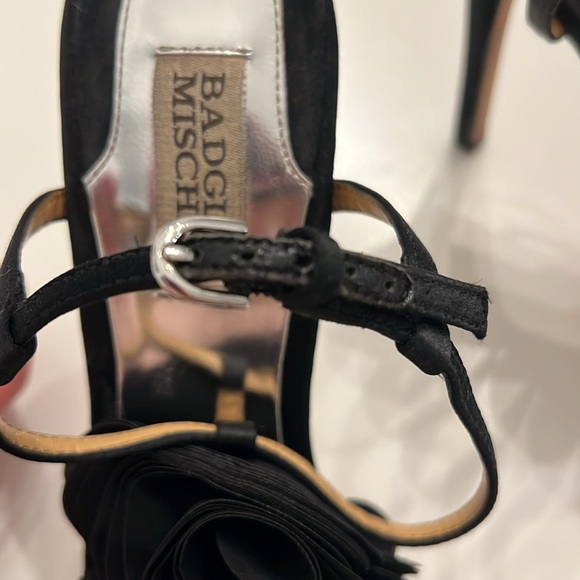 Badgely Mischka Randee Black Satin Heel Size 8 - Picture 10 of 11